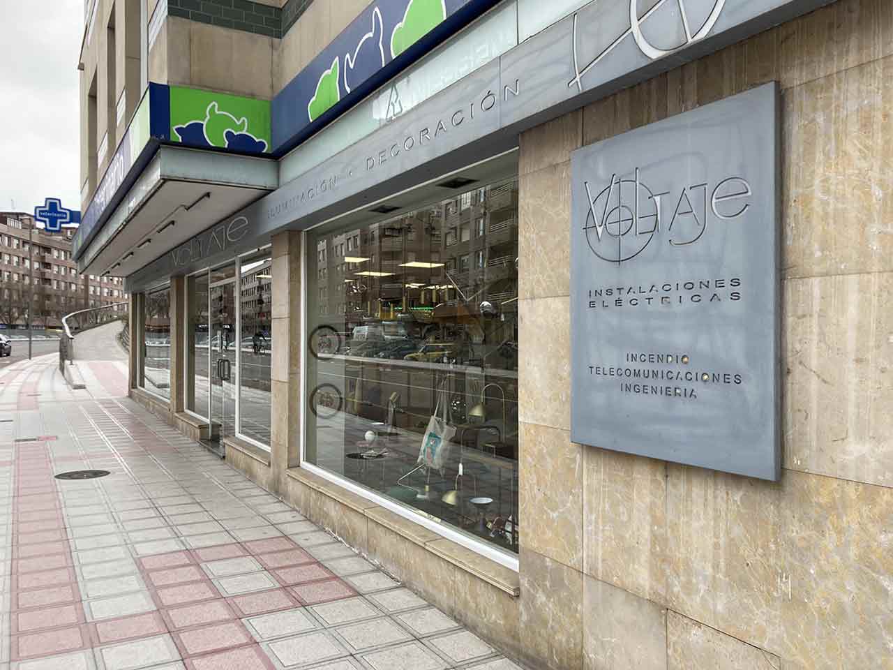 VoltajeNorte tienda de iluminación POLA DE SIERO Asturias